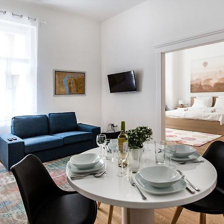 Basilica Dream Home In The Absolute Center บูดาเปสต์ ภายนอก รูปภาพ