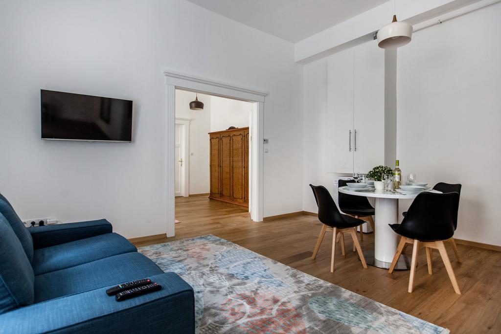 Basilica Dream Home In The Absolute Center บูดาเปสต์ ภายนอก รูปภาพ