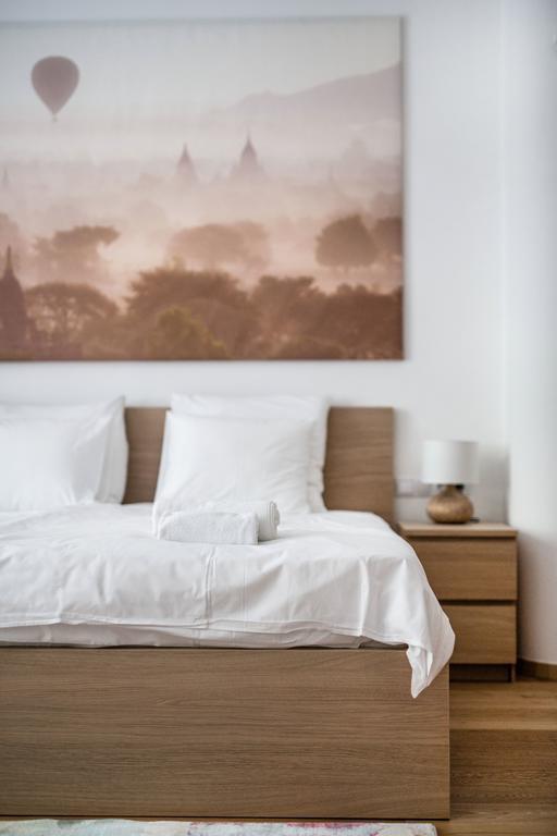 Basilica Dream Home In The Absolute Center บูดาเปสต์ ภายนอก รูปภาพ