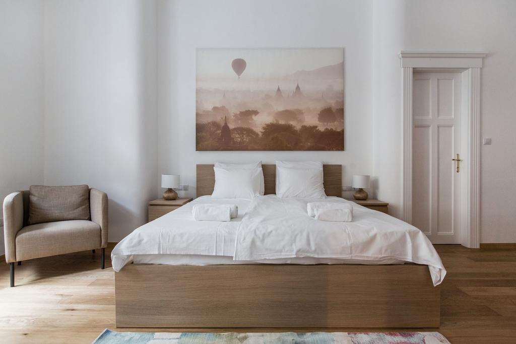 Basilica Dream Home In The Absolute Center บูดาเปสต์ ภายนอก รูปภาพ